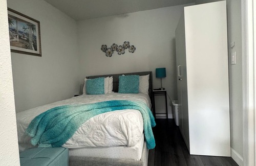 Ocoee Apartment | Centrally Located Cozy studio with High WiFi speed and AC
