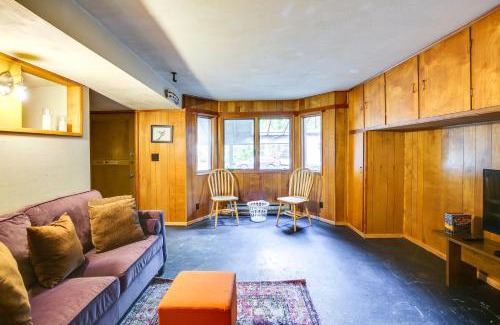 Amazon Apartment | Centrally Located Eugene Apt Less Than Half-Mi to UO!