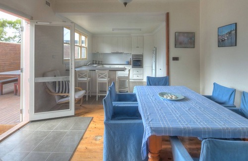 Port Fairy House | Centrally located family home