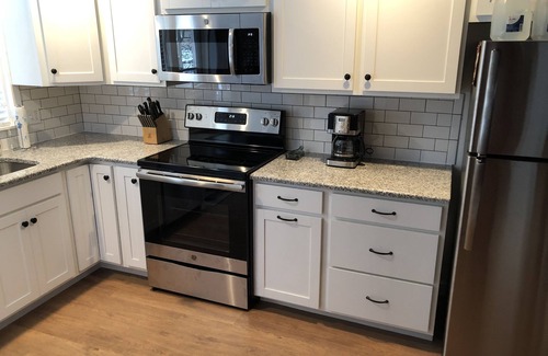 Timber Hills Cottage | Centrally located Mt Gretna cottage with 3 bedrooms and 2 full baths