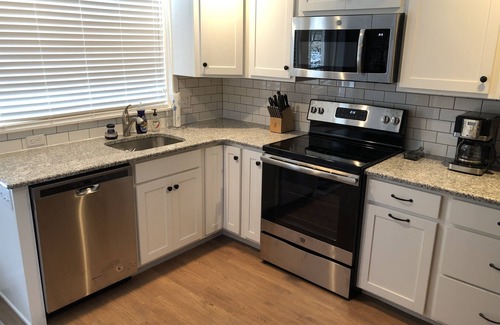Timber Hills Cottage | Centrally located Mt Gretna cottage with 3 bedrooms and 2 full baths