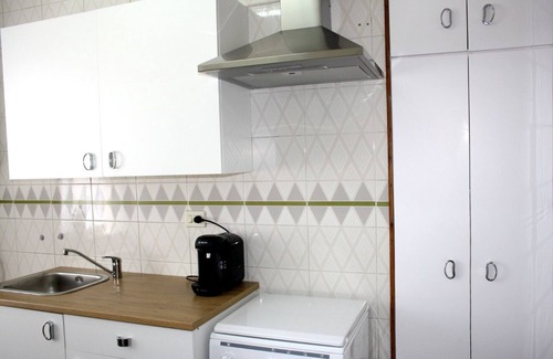 Lagostelle Apartment | CENTRALLY LOCATED, SPACIOUS AND BRIGHT APARTMENT.