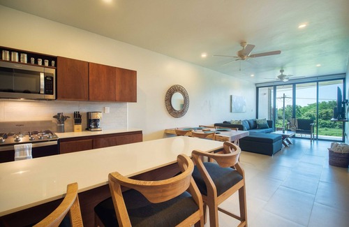 L Condo | Centrally located with private roof terrace & private plunge pool!
