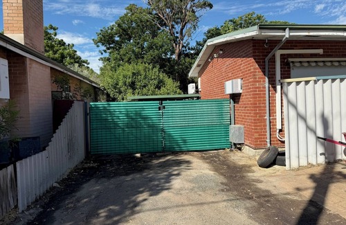 Kewdale House | Centre of Belmont City.