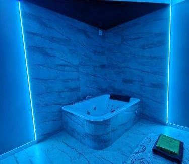 Radom Apartment | Centrum jacuzzi prywatny parking klimatyzacja 2