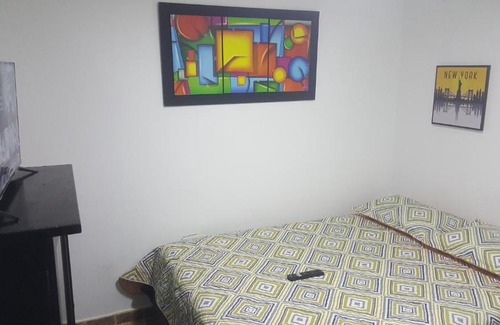 Puente Aranda Apartment | cerca club militar Corferias, embajada americana 501