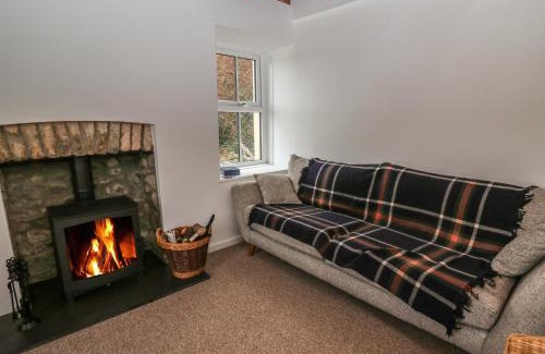 Newport House | Ceunant