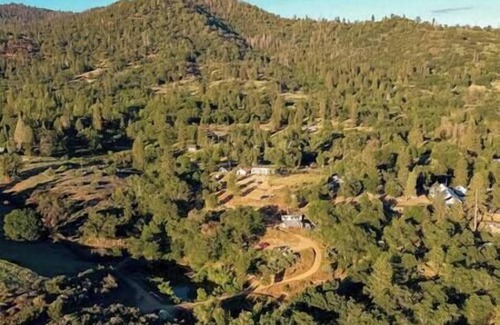Pinehurst RV Rental | CG24 Lrg Campsite/Shower Kings Canyon/Sequoia NP