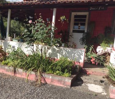 Bueno Brandao House | Chácara pão de açúcar