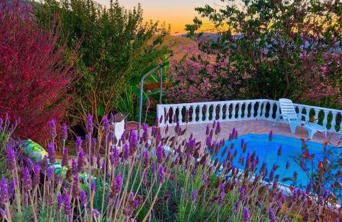 Ponunduva House | Chácara só Alegria, 1 hora de São Paulo!