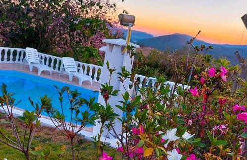 Ponunduva House | Chácara só Alegria, 1 hora de São Paulo!