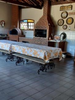 Limeira House | Chácara Tâmo na mió, Confortável casa de campo para famílias com Wifi, max 15 pessoas