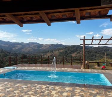 Extrema House | Chácara Vista das Montanhas