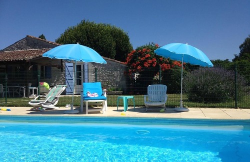 Gemozac Cottage | CHAI MISS TANTINE