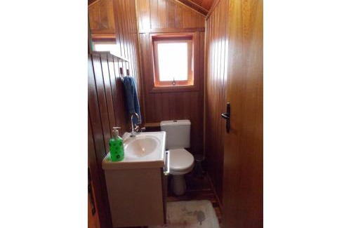 Brotas Ski Chalet | Chalé aconchegante com área rústica privativa em Brotas SP