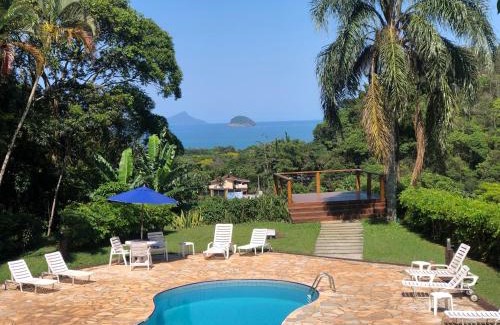 Boicucanga Beach Cabin | Chalé Boiçucanga - Condomínio Village do Mirante