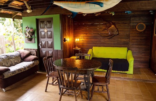 Paranagua Ski Chalet | Chalé Bombordo com Wi-Fi na Praia das Encantadas