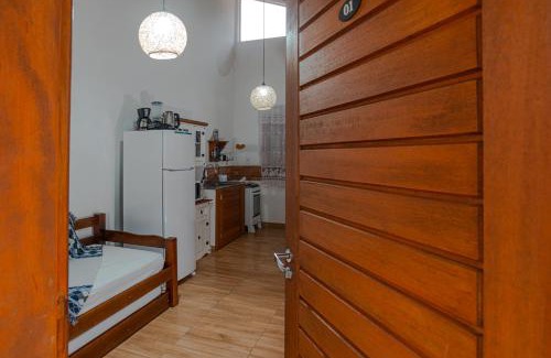 Estaleiro House | Chalé com Churrasqueira a 5min da Praia Estaleiro