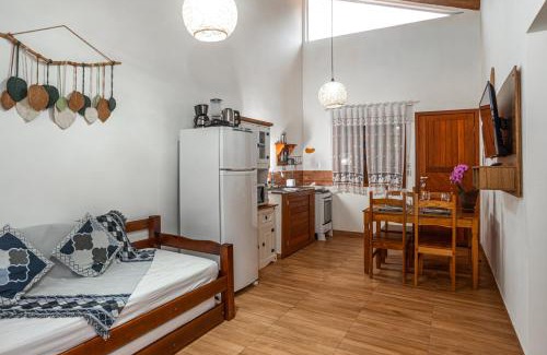 Estaleiro House | Chalé com Churrasqueira a 5min da Praia Estaleiro