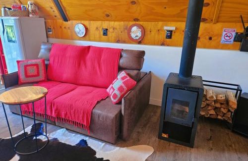 Campo Alegre Ski Chalet | Chalé com hidro e lareira l Chalé Vermelho