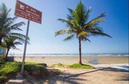 Itanhaem House | Chalé com Varanda Grande e Terraço Vista Mar