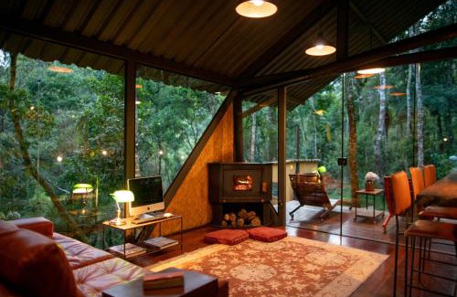 Itamonte Ski Chalet | Chalé de Vidro na Mantiqueira com cachoeiras