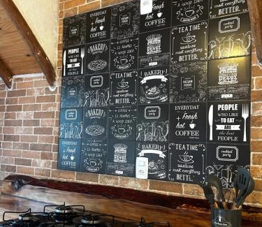 Nova Friburgo Ski Chalet | Chalé Montserrat com Lareira e Vista para as Montanhas