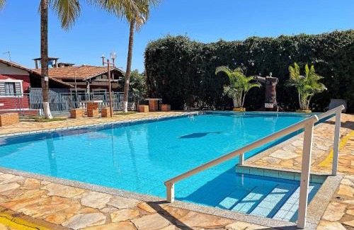 Setor Lagoa Quente Ski Chalet | Chalé perfeito para Férias c/3 Quartos e Piscina