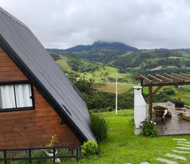 Alfredo Wagner Ski Chalet | Chalé Recanto da Coruja