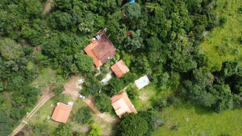Pirenopolis House | Chalé Rio Piscina Cozinha Área de Lazer Pertinho da CidadeMaravilha