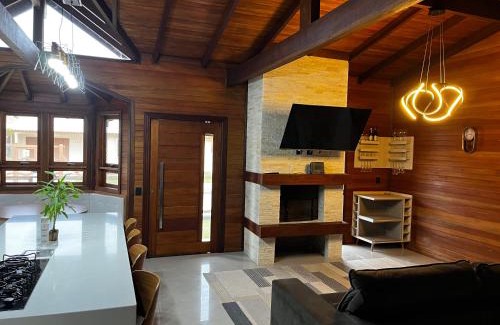 Xangri-La House | Chalé Rossa