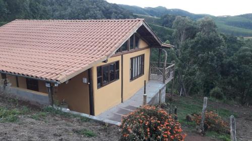 Aiuruoca House | Chalé Sabiá