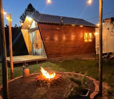 Osorio House | Chalé Tiny house com banheira e lareira