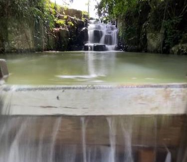 Leoberto Leal Ski Chalet | Chalé Vô Vilbertinho, pousada com café da manhã!