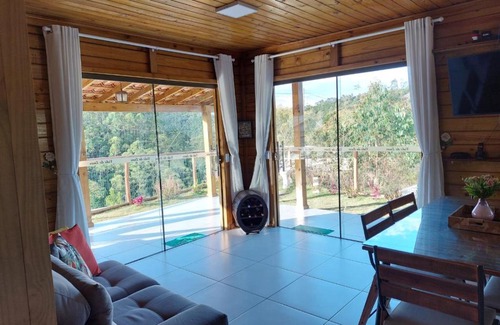 Vitor Hugo House | Chalé Vale Do Luar