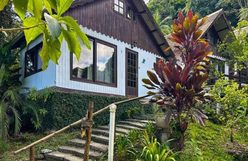 Lumiar Ski Chalet | Chale com churrasqueira e lazer Nova Friburgo RJ