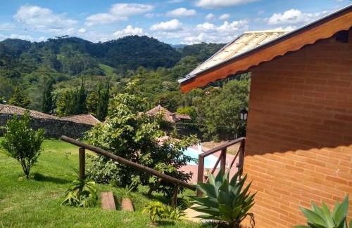 Santo Antonio do Pinhal Cabin | Chale Da Terra Brasil, Piscina, Hidro dupla, lareira, vista espetacular