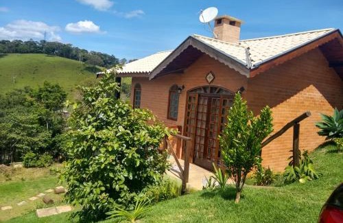 Santo Antonio do Pinhal Cabin | Chale Da Terra Brasil, Piscina, Hidro dupla, lareira, vista espetacular