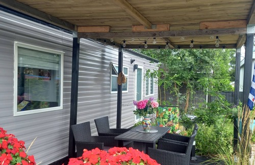 Grou House | Chalet 107 auf Kleiner Insel Wassernah Kinderfreundlich Gemütlich