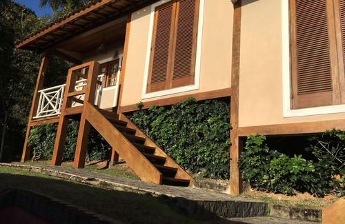 Veloso House | Chalet 2 a 80 mt. from the beach of Curral in Ilhabela. Magnificent view of the sea !