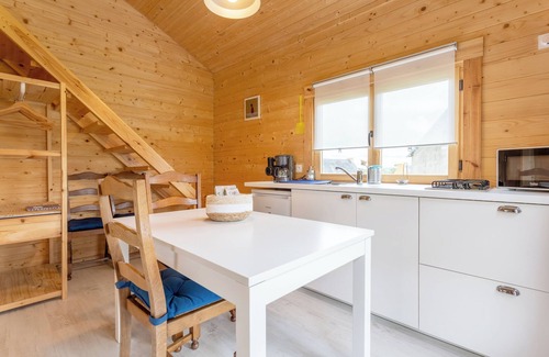Landeleau Ski Chalet | Chalet '5 Pers Landeleau 2kms Canal' with Private Terrace and Shared Garden