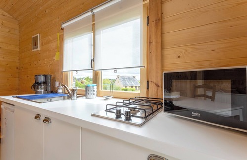Landeleau Ski Chalet | Chalet '5 Pers Landeleau 2kms Canal' with Private Terrace and Shared Garden