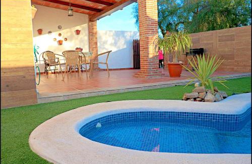 Conil de la Frontera Ski Chalet | Chalet acogedor con piscina