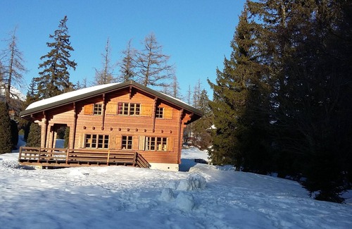 Lens Ski Chalet | Chalet all in wood, nature, crazy charm, 1.5 km from Crans Montana.