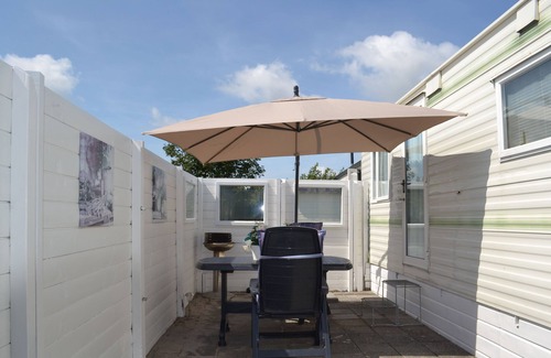 Ballum Ski Chalet | Chalet Ameland Recreation with sun all day on the terrace