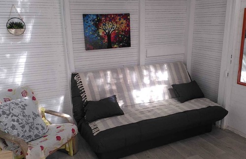 Lecques Ski Chalet | Chalet and caravans in a private wooded area of 1,000 m².
