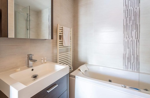 Les Almes Ski Chalet | Chalet Apartment Alfredo - Tignes Le Lac