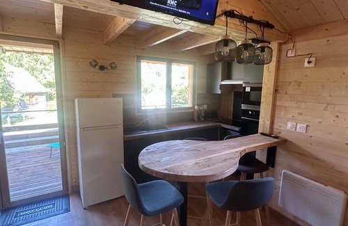 Le Claux Ski Chalet | Chalet at the foot of Puy Mary with jacuzzi