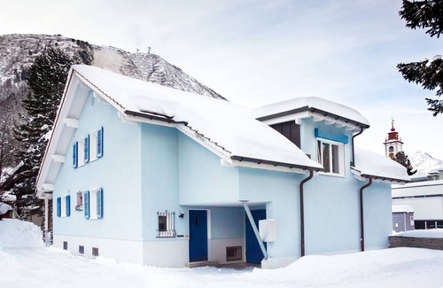 Andermatt Ski Chalet | CHALET AZZURRO, beautiful chalet in the Alps for 10 to 12 people