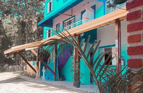 Praia da Enseada Ski Chalet | Chalet Bem Brasil-03